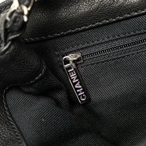 Pre Loved chanel Women Black Crossbody Bags - Picture 8 of 8